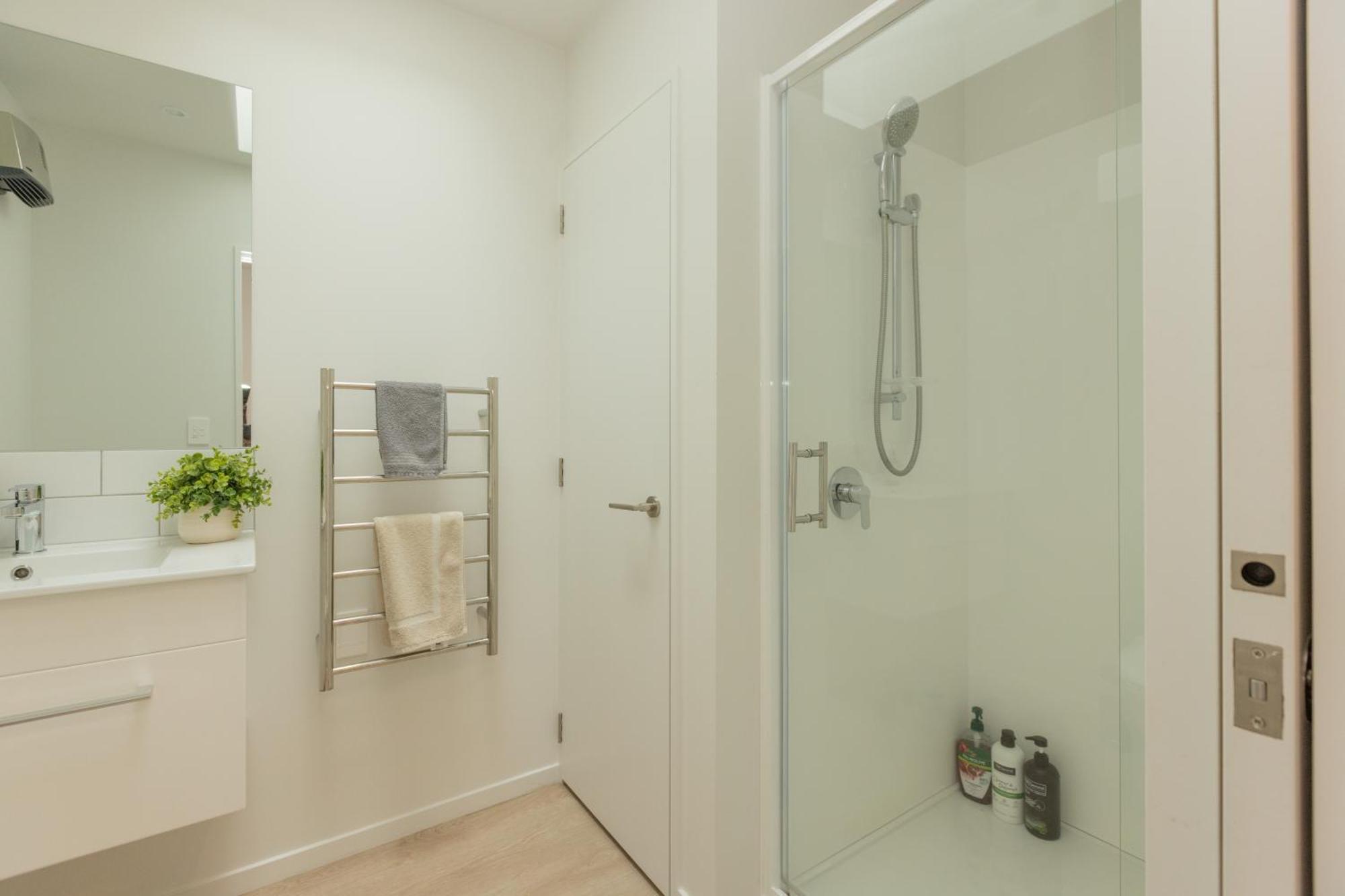 Addington Soho Two Bedroom Townhouse Apartment *