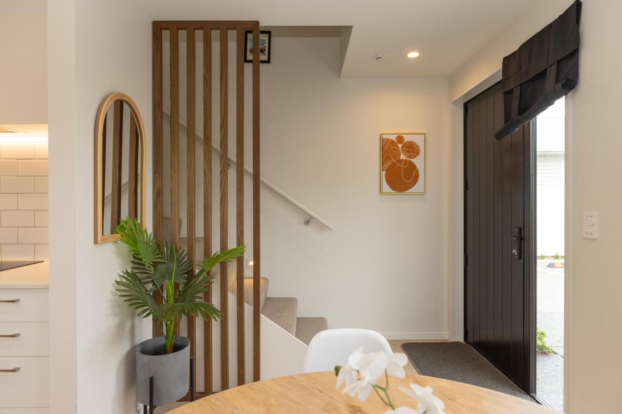 Addington Soho Two Bedroom Townhouse Apartment *