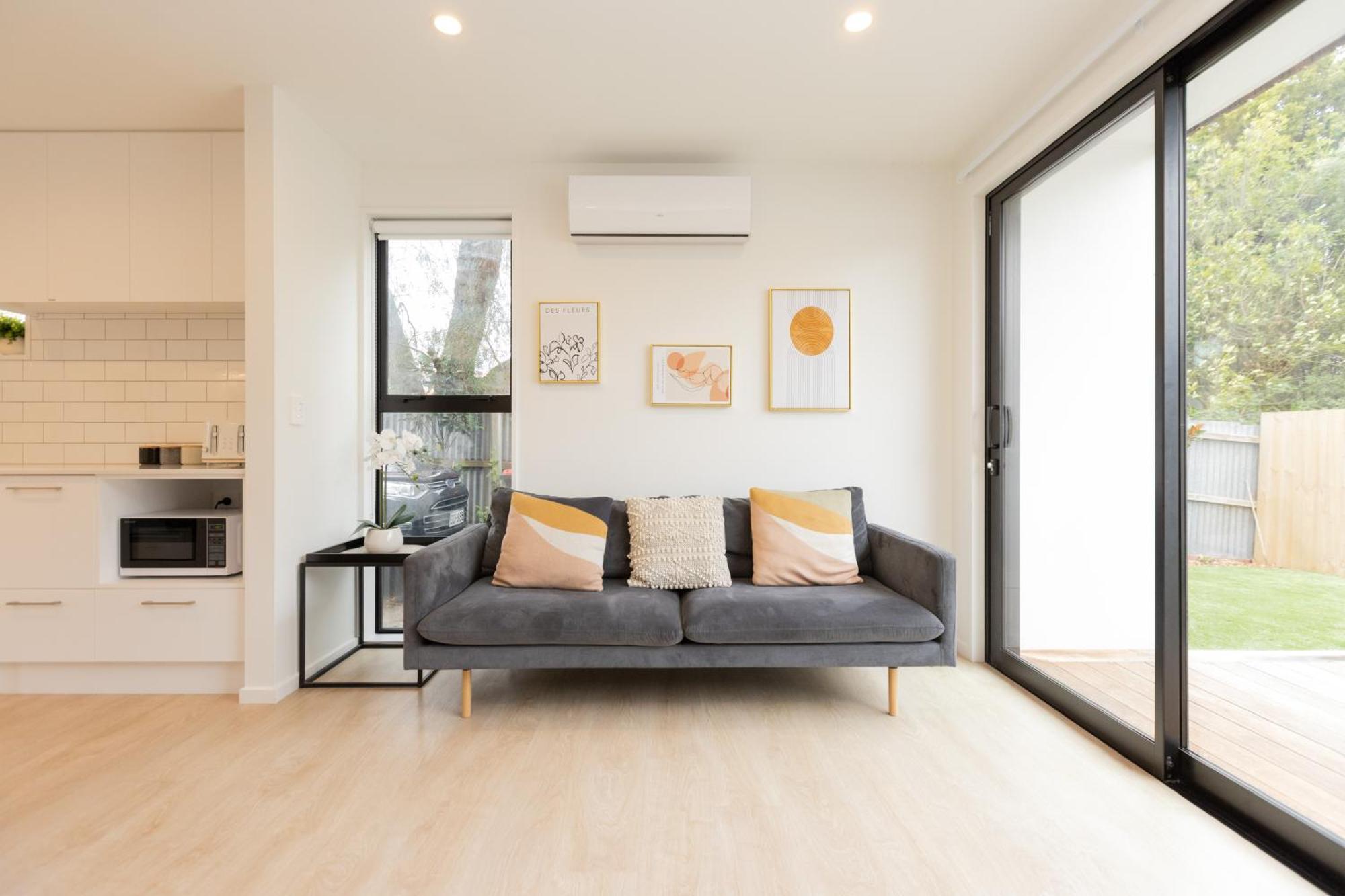 Addington Soho Two Bedroom Townhouse Apartment *