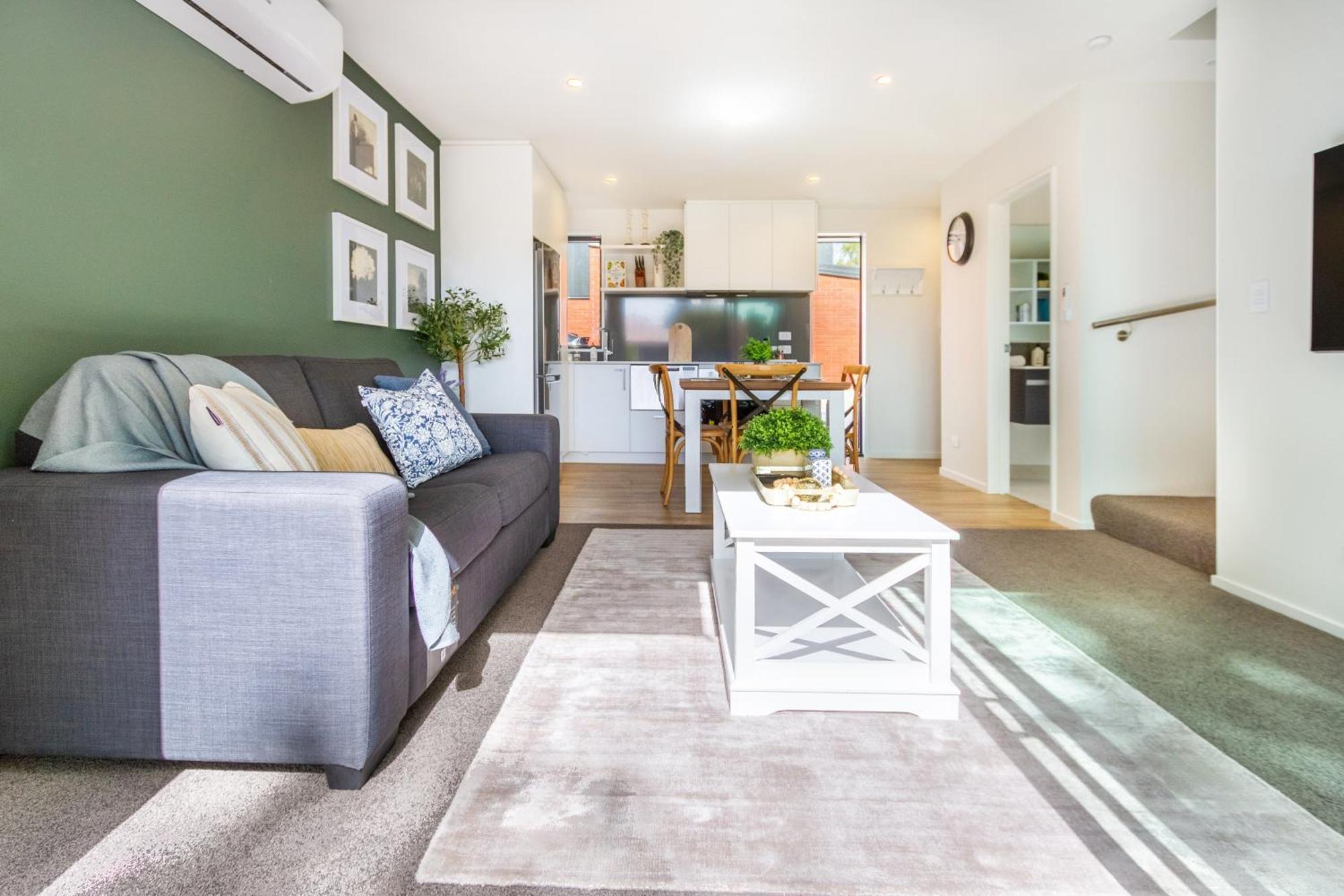 Lovely In Linwood: 2br Beauty
