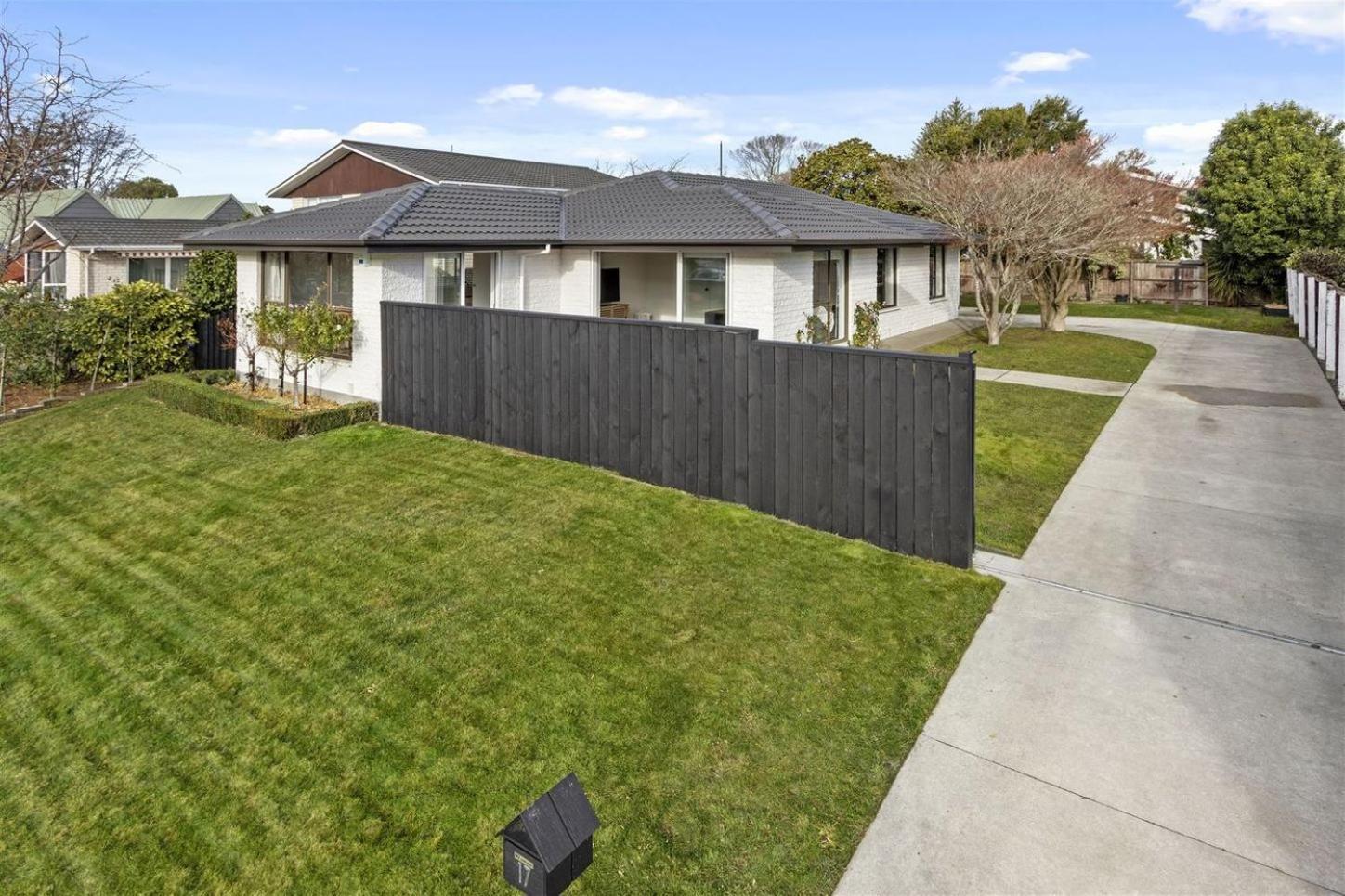 Spacious Near Airport *