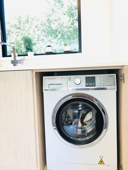 Apartment Location With Hagley Park View