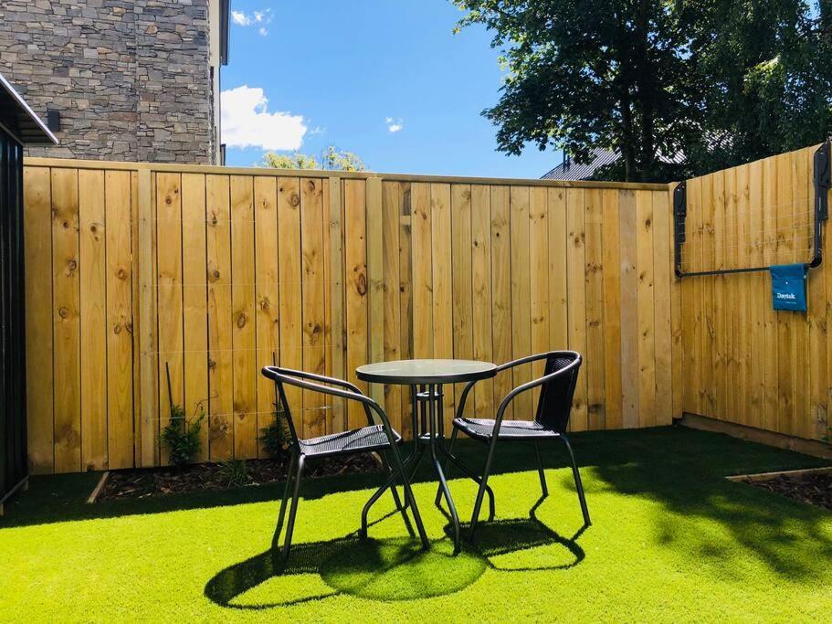 Apartment Location With Hagley Park View *