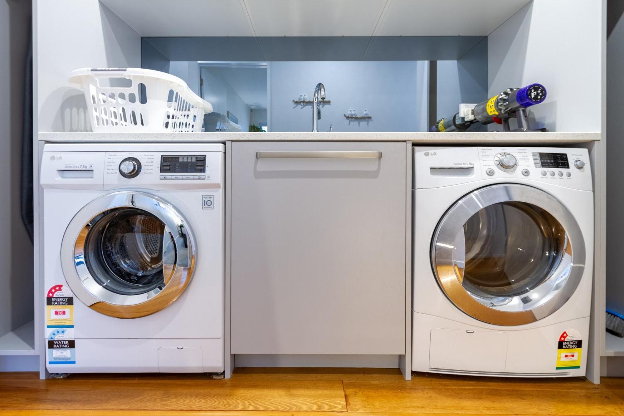 Apartment Private Family Retreat, Sleeps 8 Christchurch