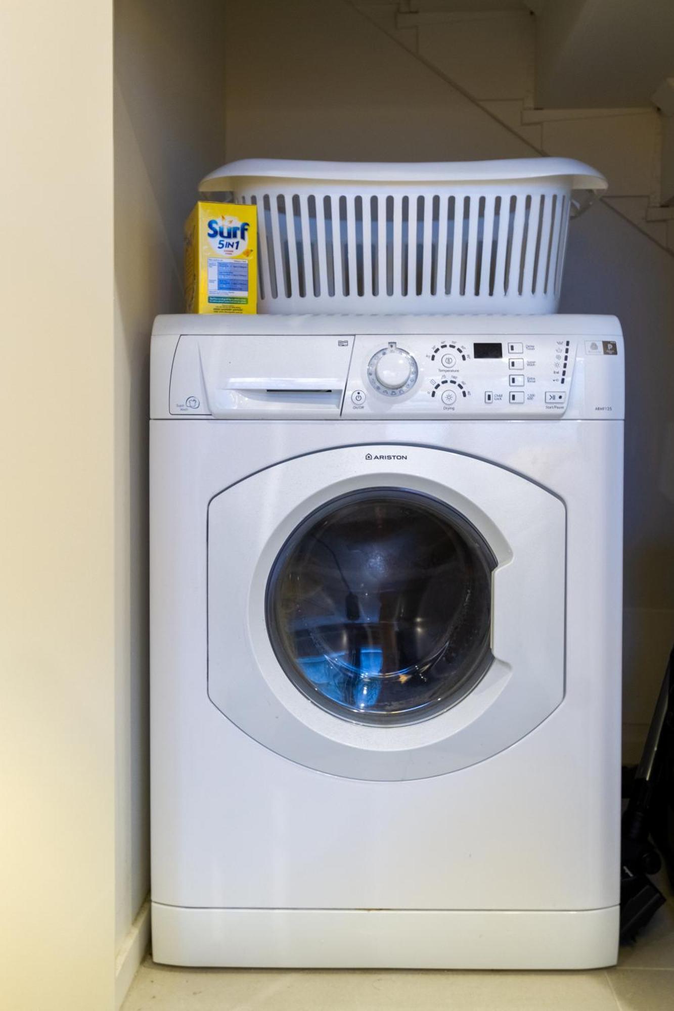 Your Charming And Cosy Urban Away From Apartment Christchurch