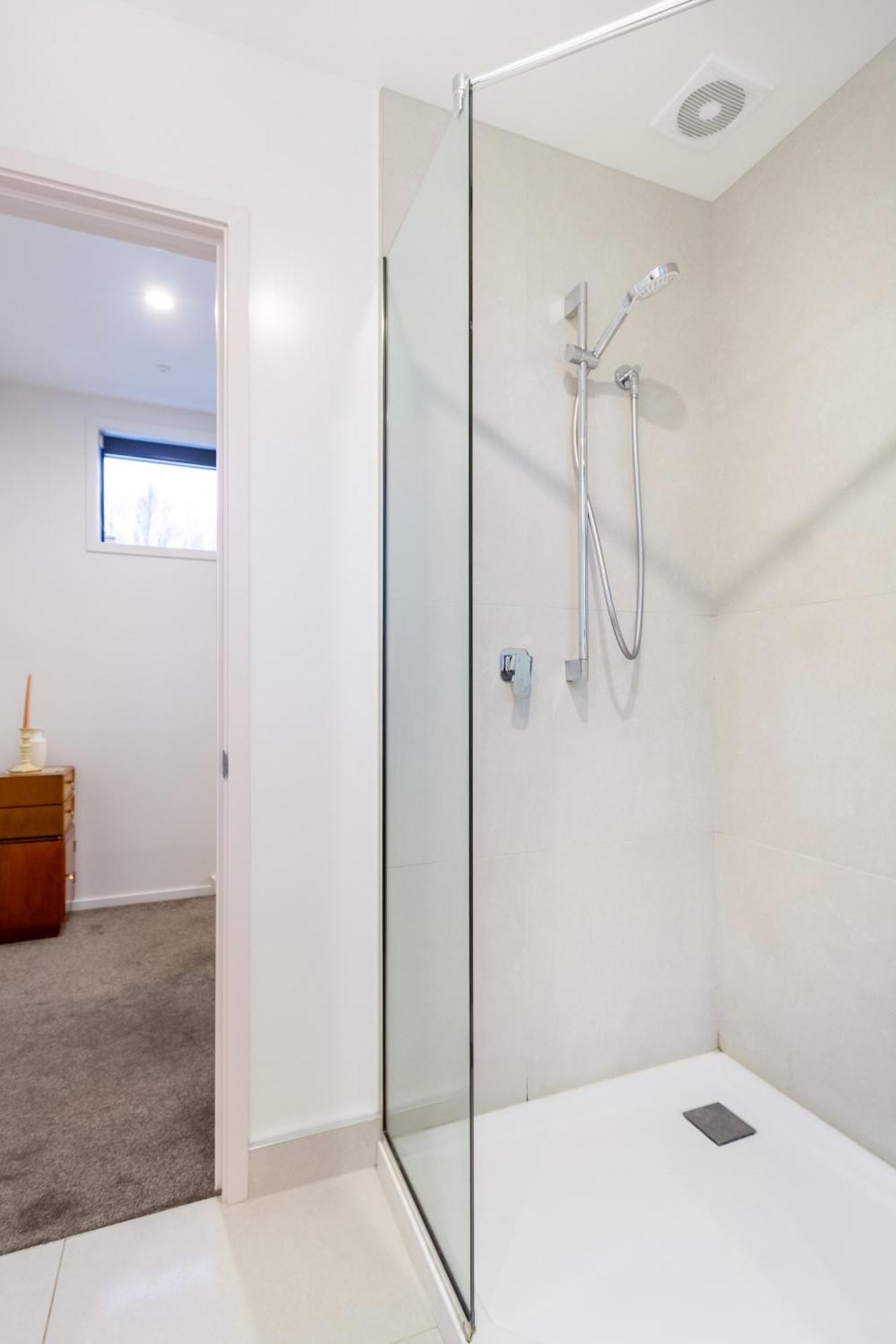 Your Charming And Cosy Urban Away From * Christchurch