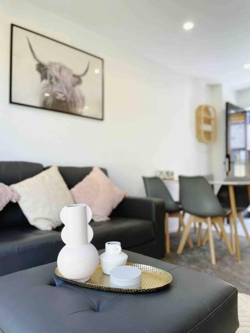 Apartment Convenience At The Salt District