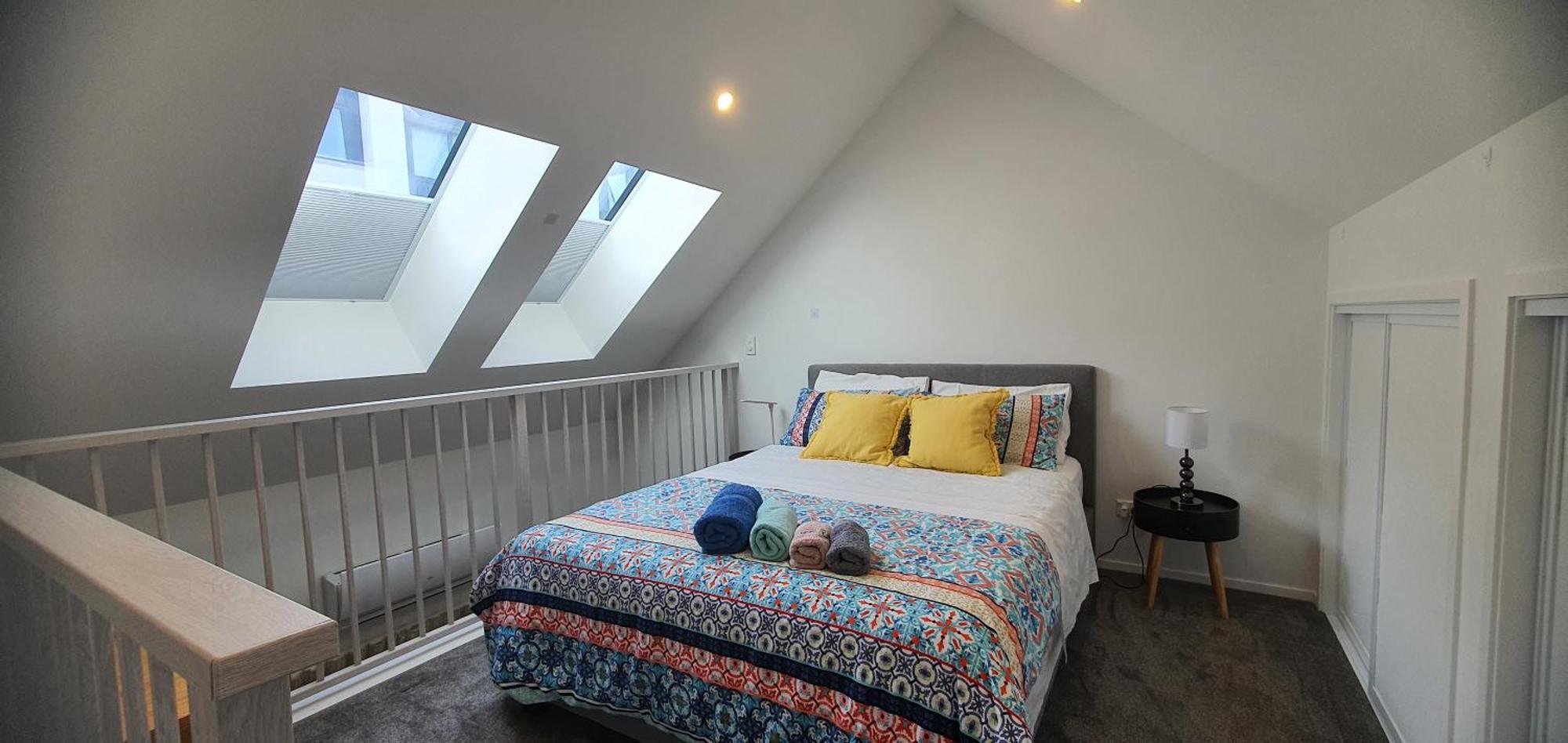 Modern Loft In Cbd With Private Courtyard *