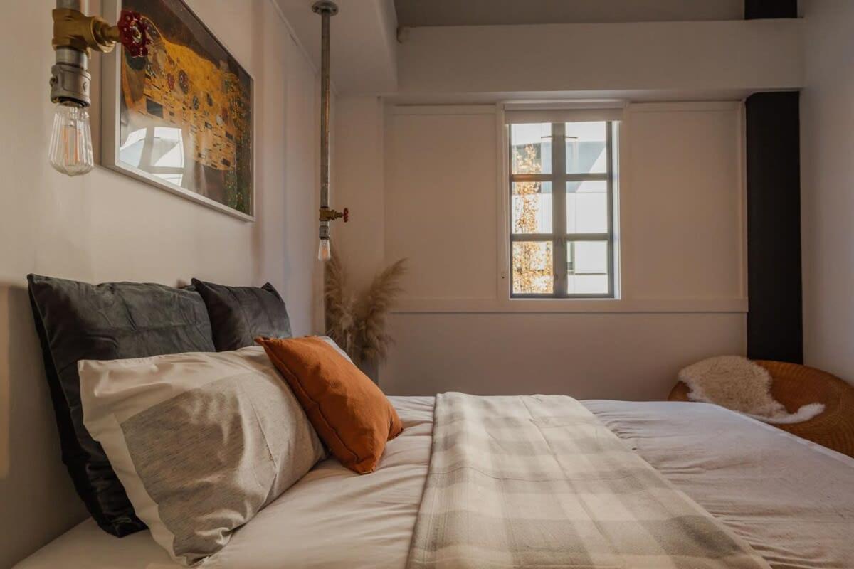 Apartment Loft - Sleeps 10 Christchurch