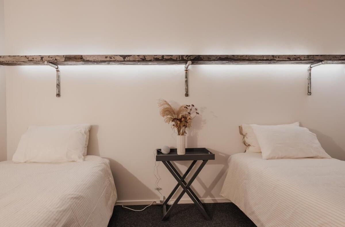 Apartment Loft - Sleeps 10