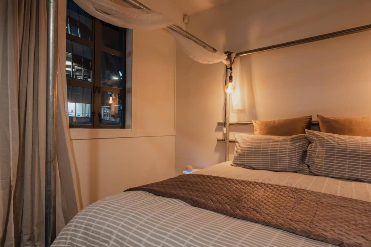 Apartment Loft - Sleeps 10 Christchurch