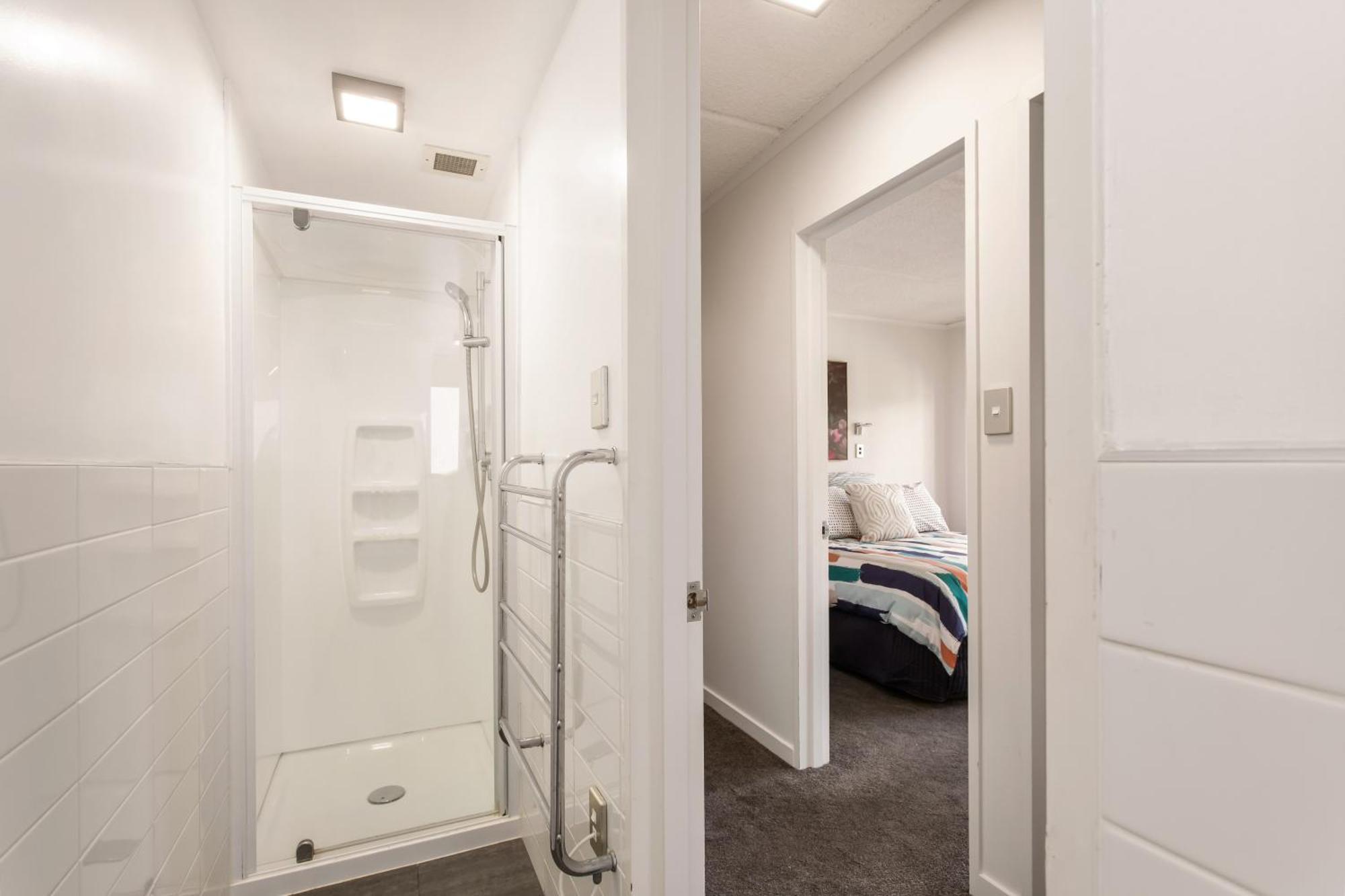 Prime Cbd Hospital Location Garage 2bdrms * Christchurch
