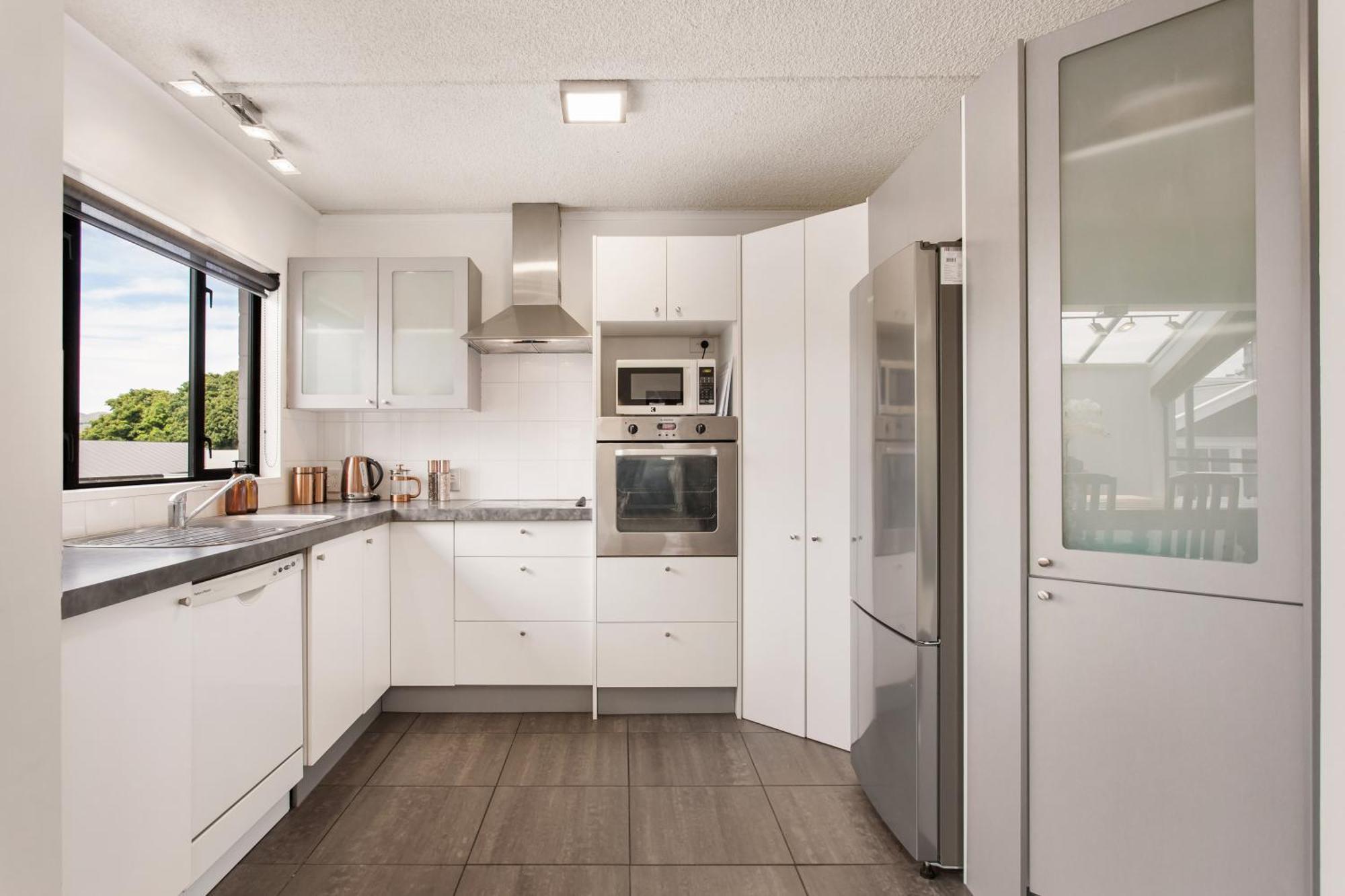 Prime Cbd Hospital Location Garage 2bdrms * Christchurch