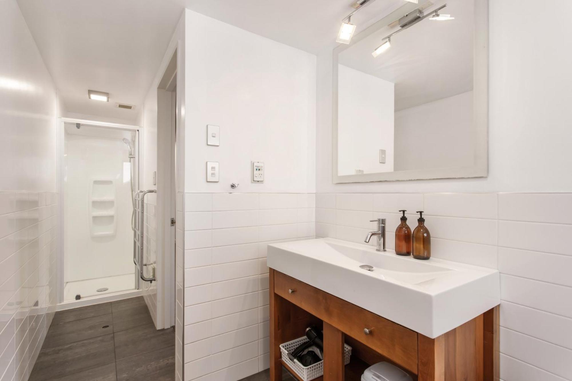 Prime Cbd Hospital Location Garage 2bdrms