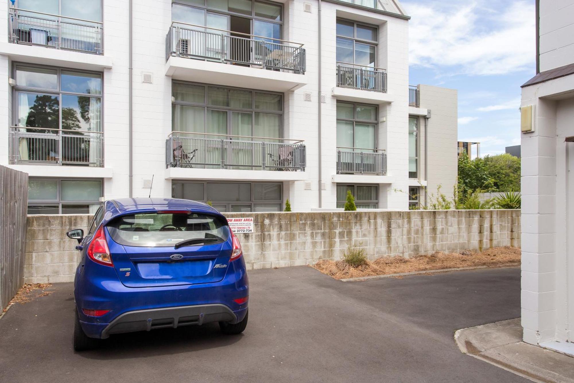 Apartment Prime Cbd Hospital Location Garage 2bdrms