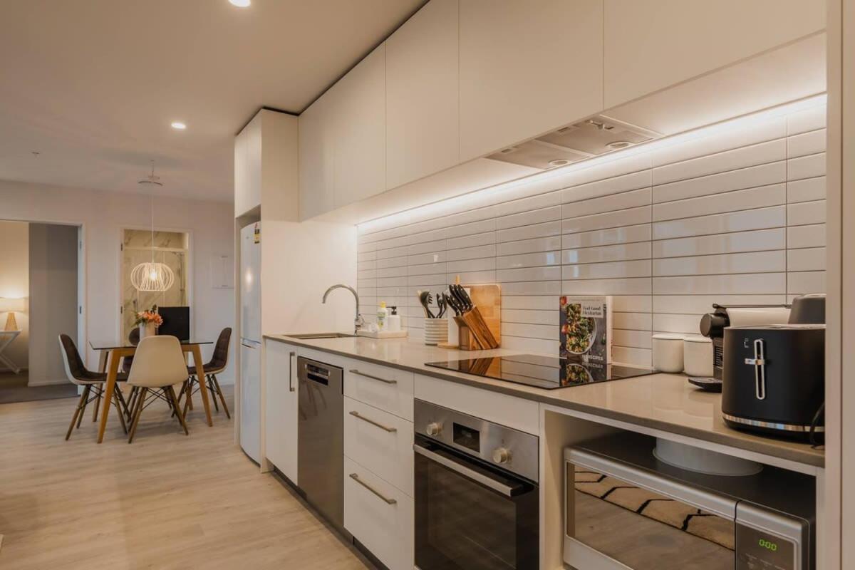 Designer's Pad In Apartment