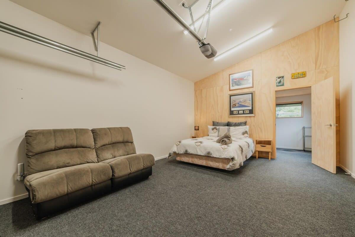 Holiday home Ocean Views At Rapanui Lodge- 4br Gem With Parking