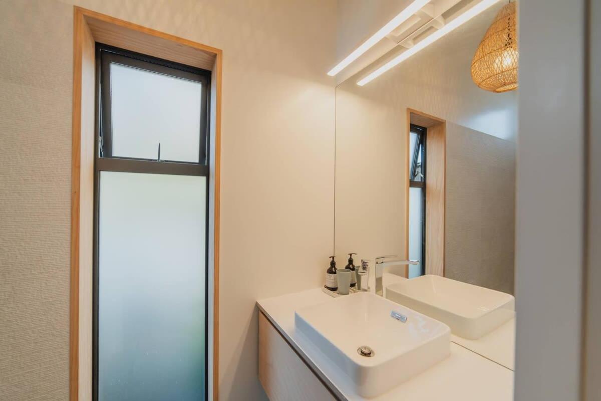 Holiday home Ocean Views At Rapanui Lodge- 4br Gem With Parking *