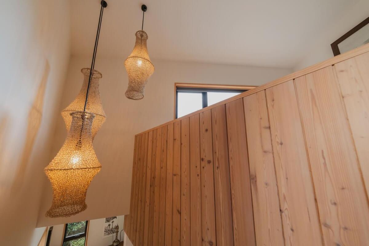 Ocean Views At Rapanui Lodge- 4br Gem With Parking * Christchurch