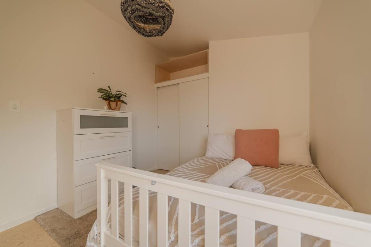 Ocean Views At Rapanui Lodge- 4br Gem With Parking