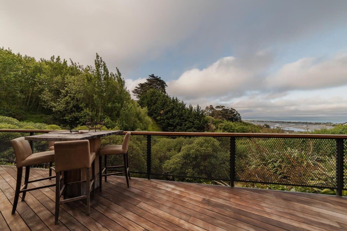 Ocean Views At Rapanui Lodge- 4br Gem With Parking * Christchurch