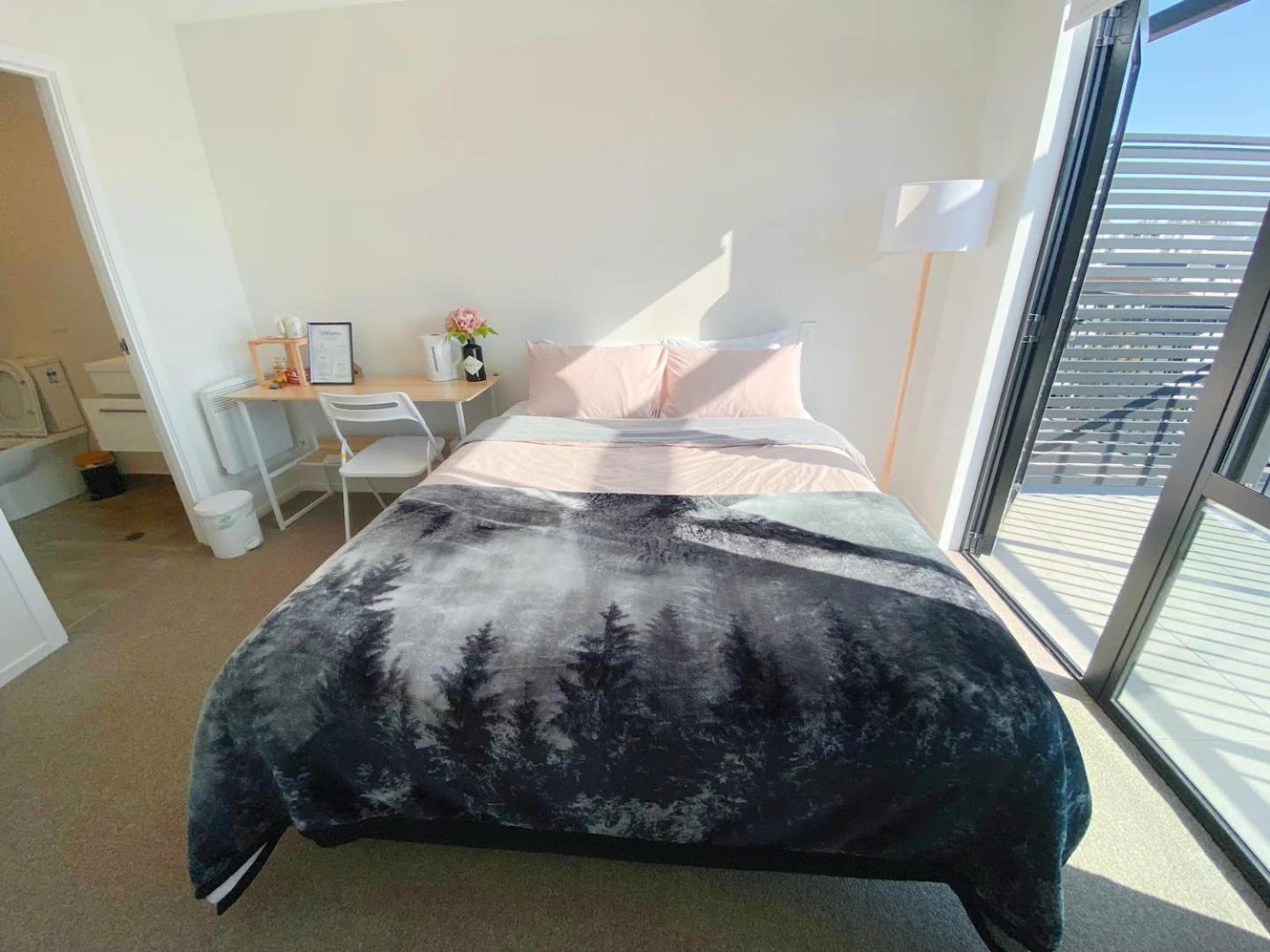 Ensuite In Homestay *