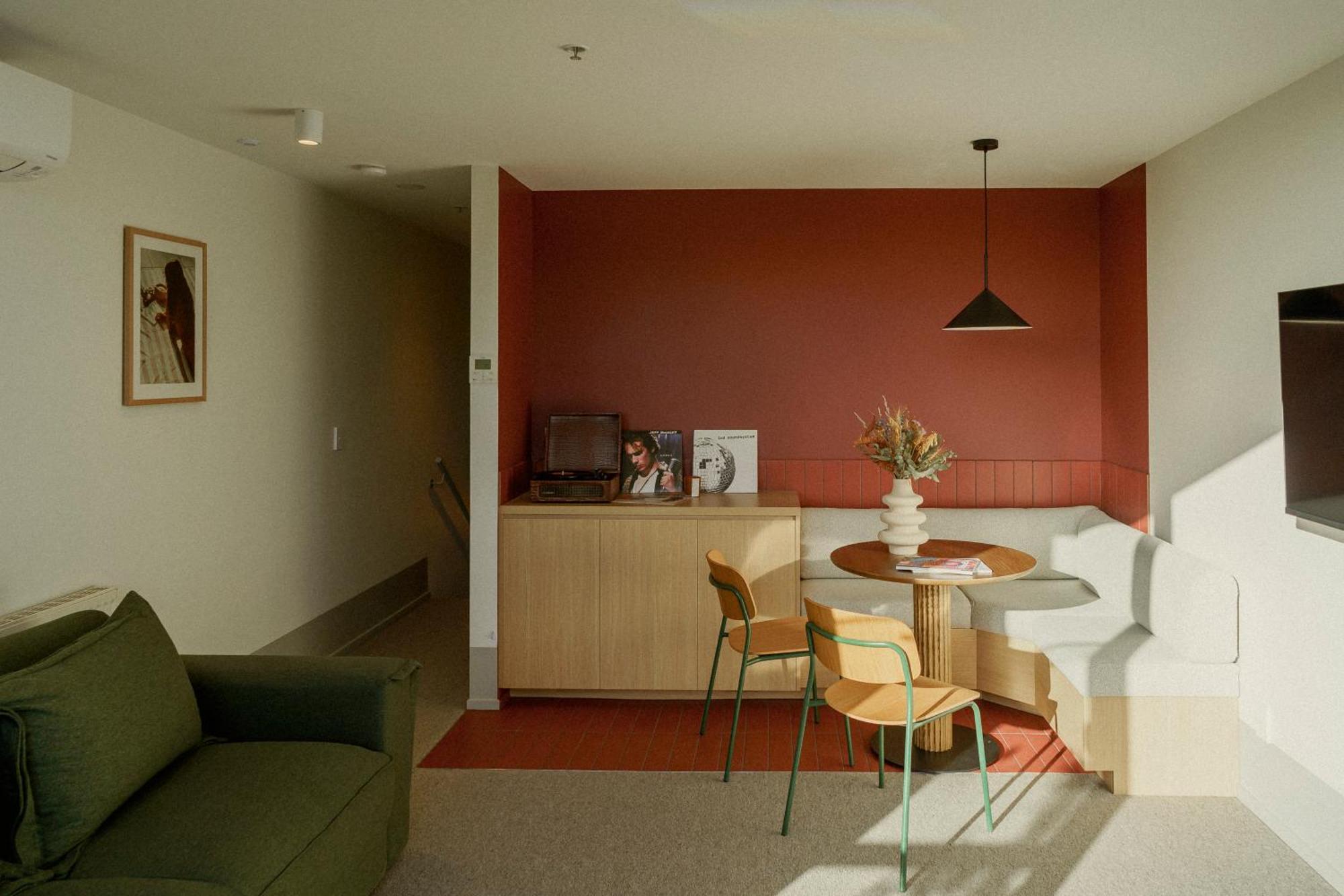 Drifter Hotel *