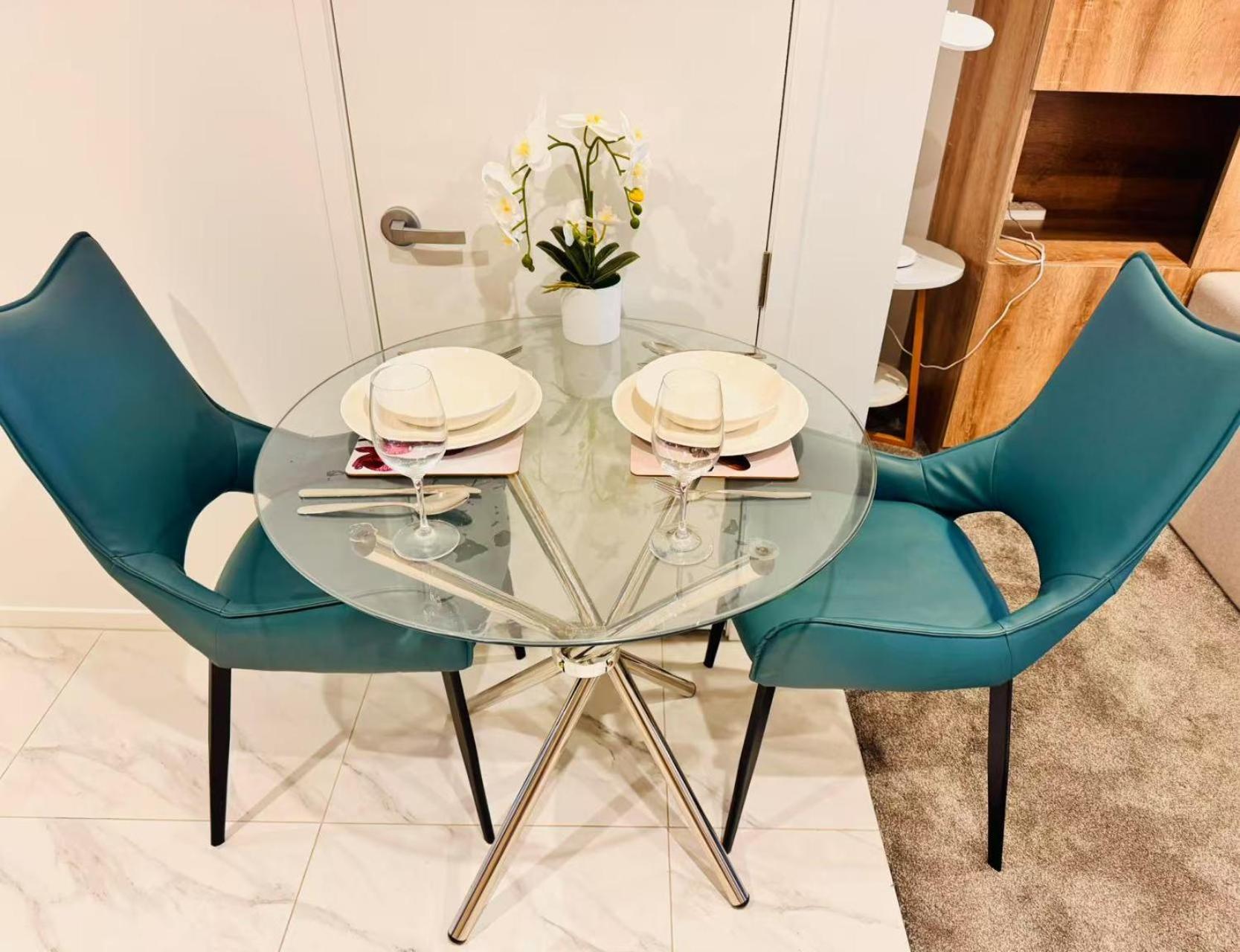 Downtown Haven, Chc Apartment