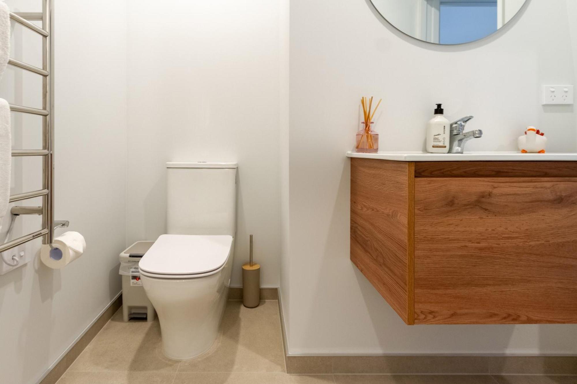 Bright & Spacious 2br Near Ara Institute And Cbd * Christchurch