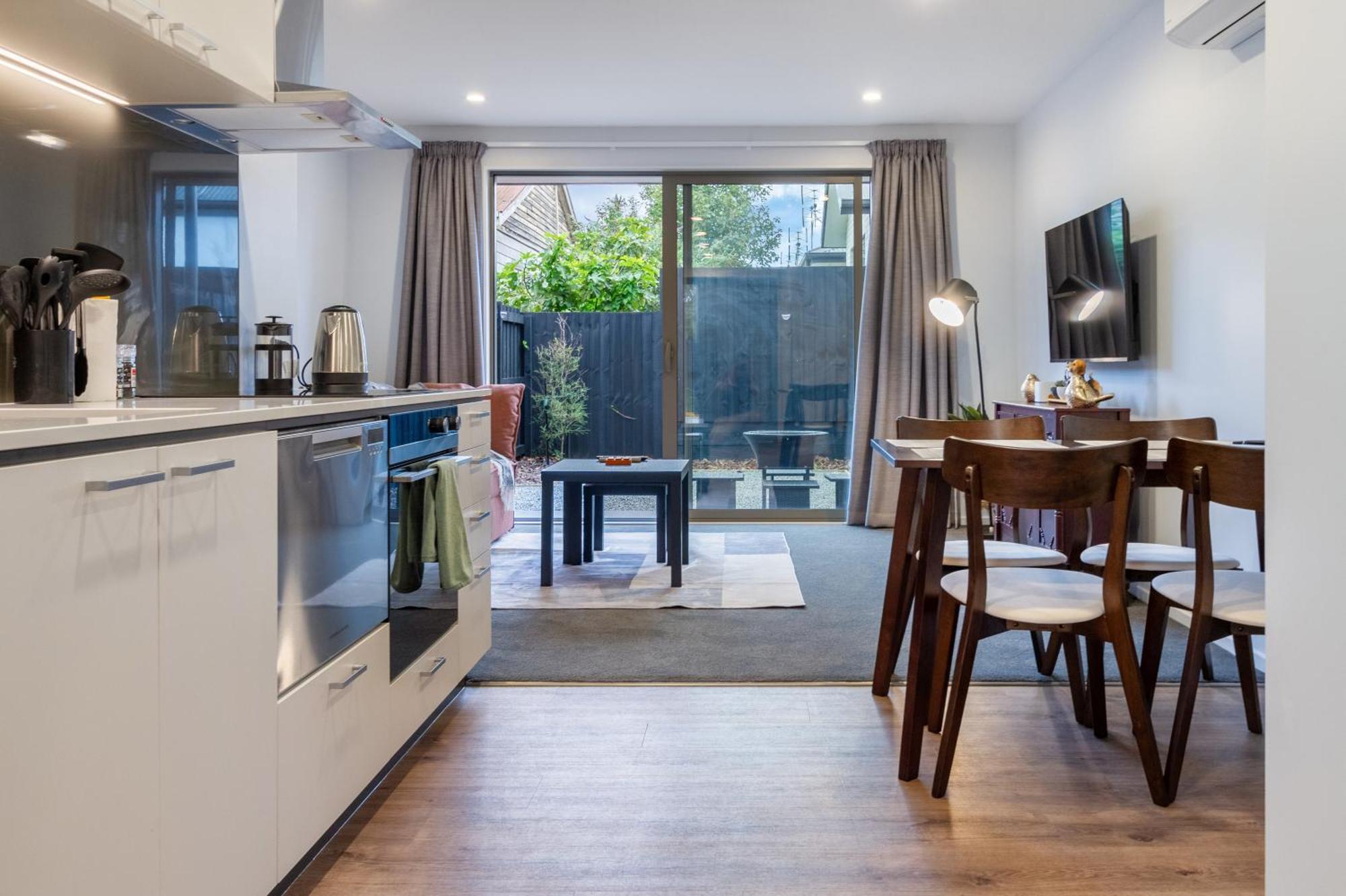 Bright & Spacious 2br Near Ara Institute And Cbd Apartment Christchurch
