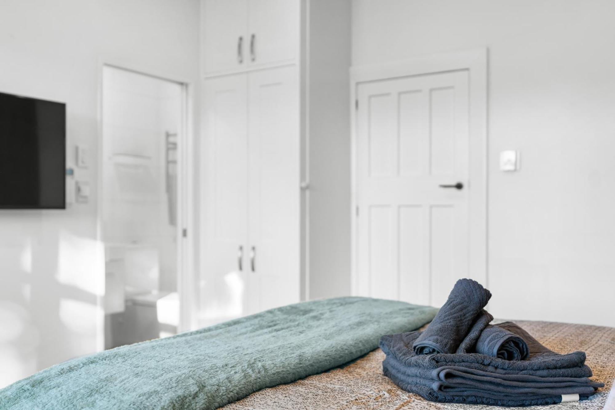 Calm Retreat And A Peaceful Family Haven Holiday home Christchurch