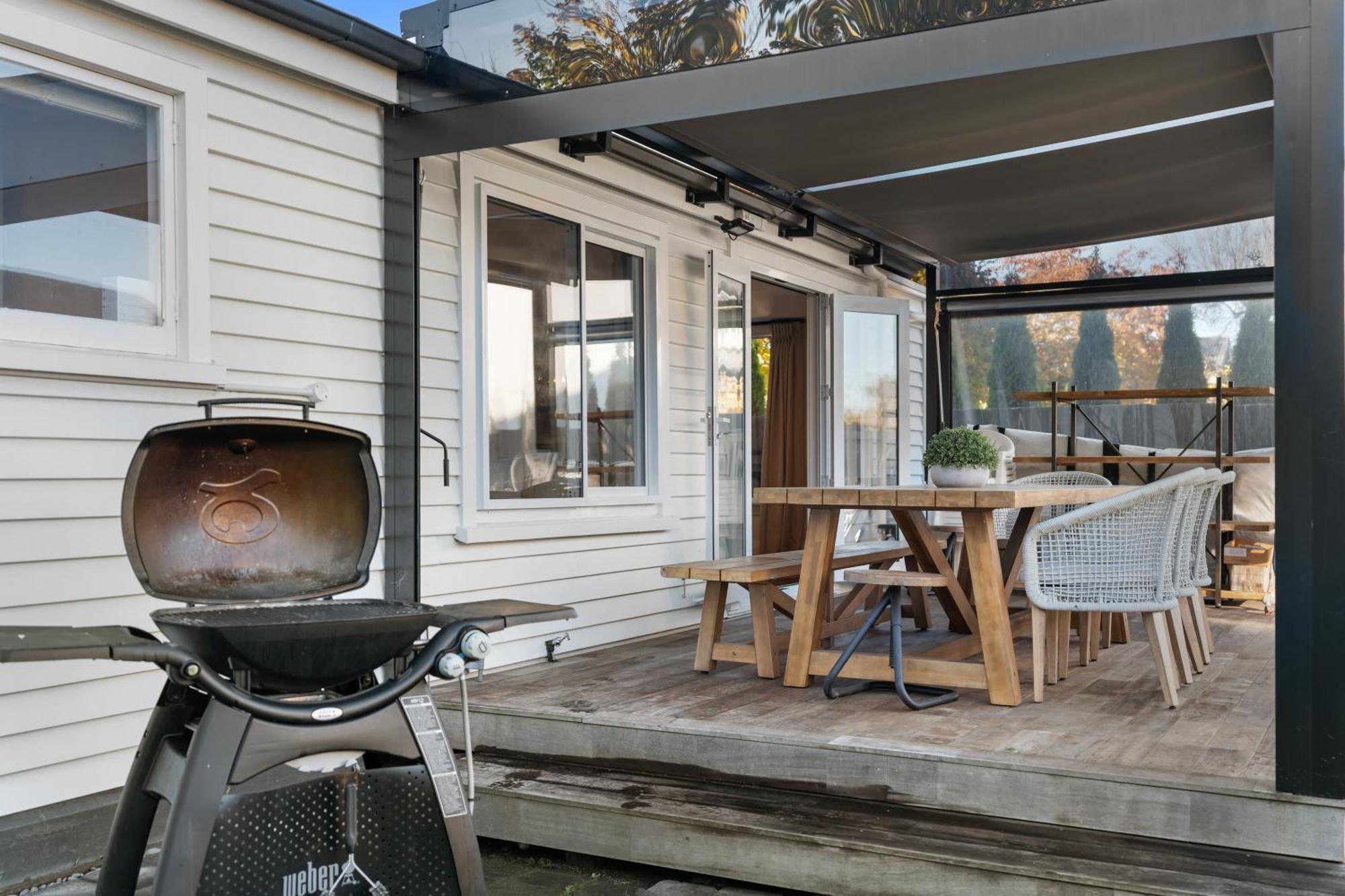 Calm Retreat And A Peaceful Family Haven Holiday home Christchurch