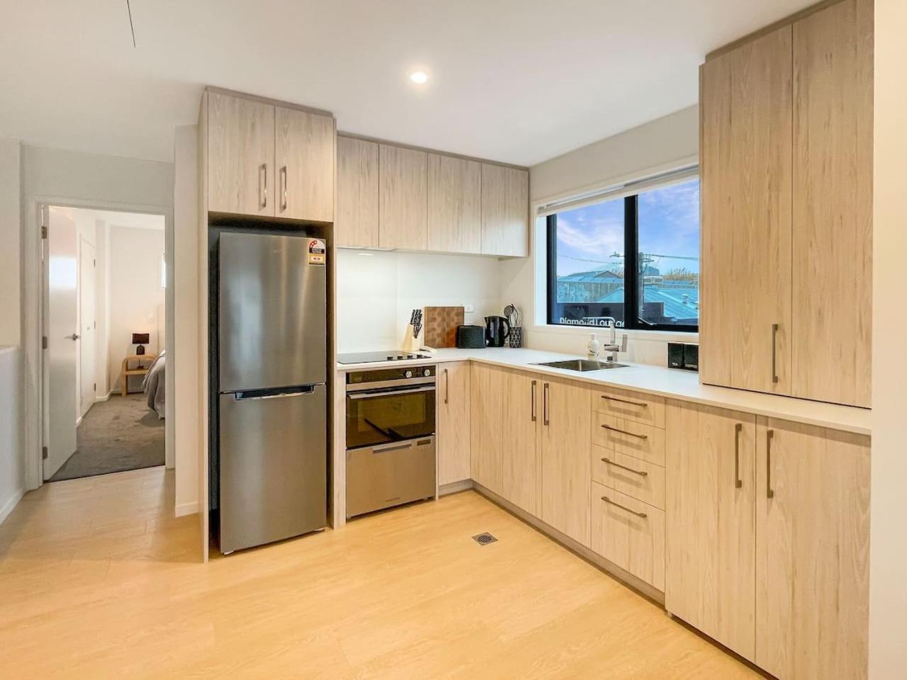 Apartment Bright Corner Unit 1br Cbd