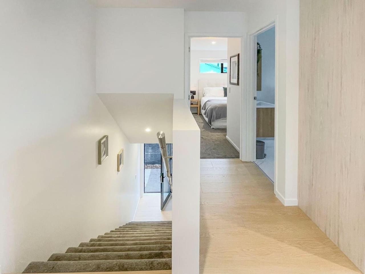 Bright Corner Unit 1br Cbd Christchurch