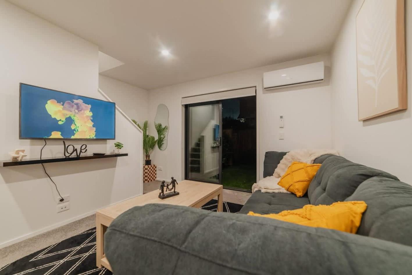 2br In The Free Wi-fi - Gloucester * Christchurch