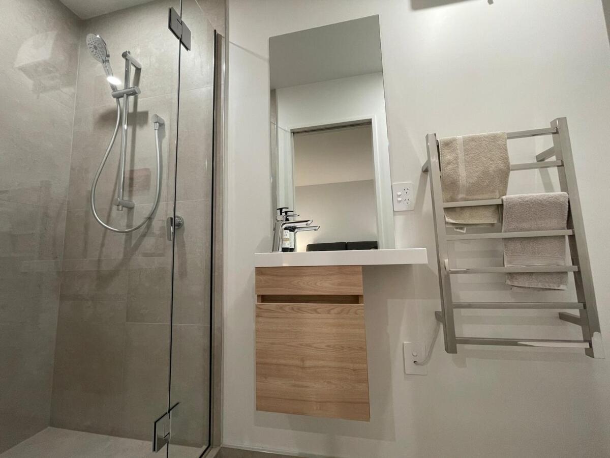 Apartment Lux New Cbd Retreat - 2bed2bath With Parking! *