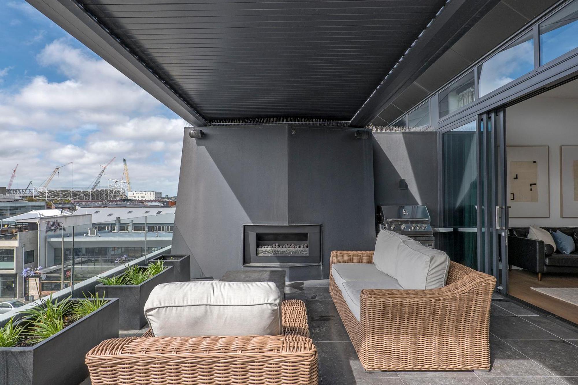 Apartment Penthouse In The *