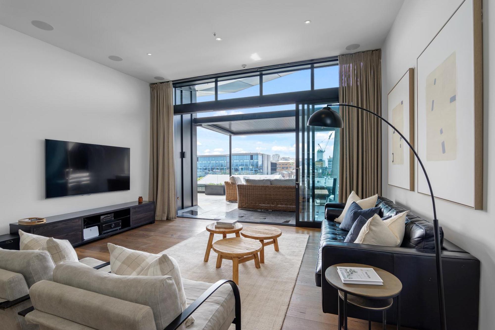 Penthouse In The * Christchurch