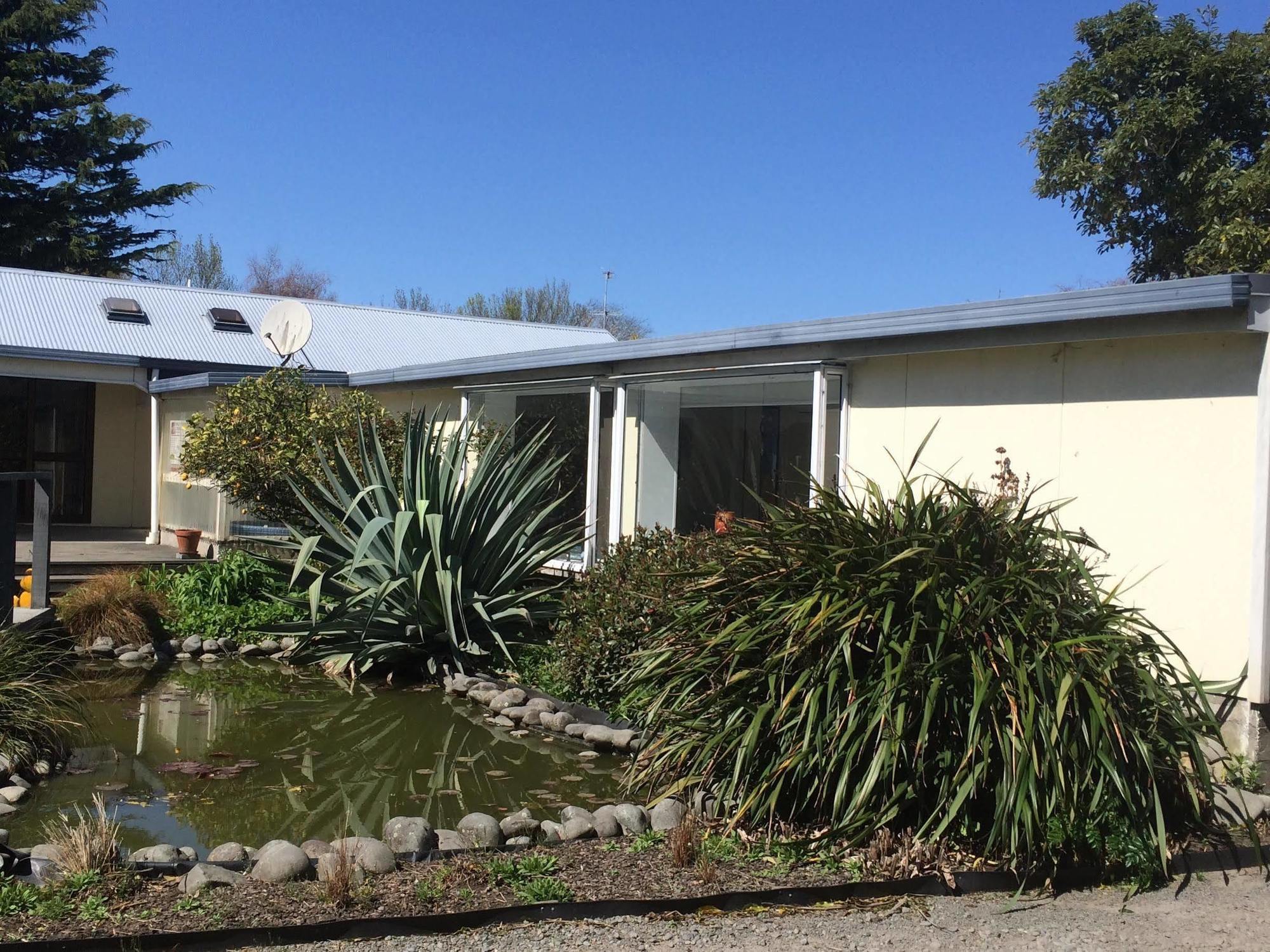 Bed & Breakfast Water Lily Garden Christchurch