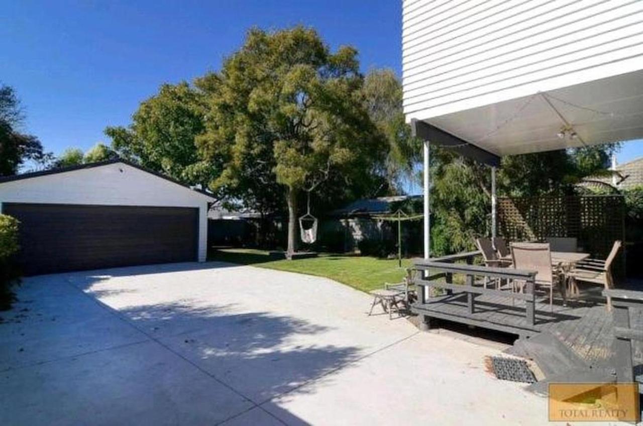 Holiday home Outdoor Living In