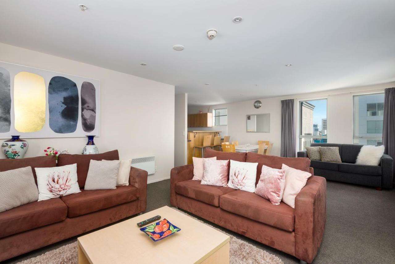 Center 2bdr With Views Apartment *