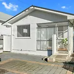 Coastal City Retreat - New Brighton Accommodation