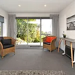 Janice Studio -- Christchurch Holiday Homes