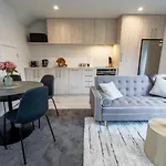 Newly Built Central City 2 Bed