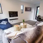 Newly Built Central City 2 Bed