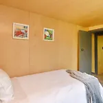 Beachfront Bach - Christchurch Holiday Homes