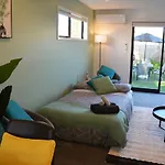 Cosy And Close To Central City