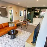 New Boutique Central Sanctuary Near Latimer Square