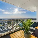 Cbd Loft Style Apartment With Free Valet Parking