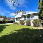 Charlesworth Villa - Christchurch Holiday Homes